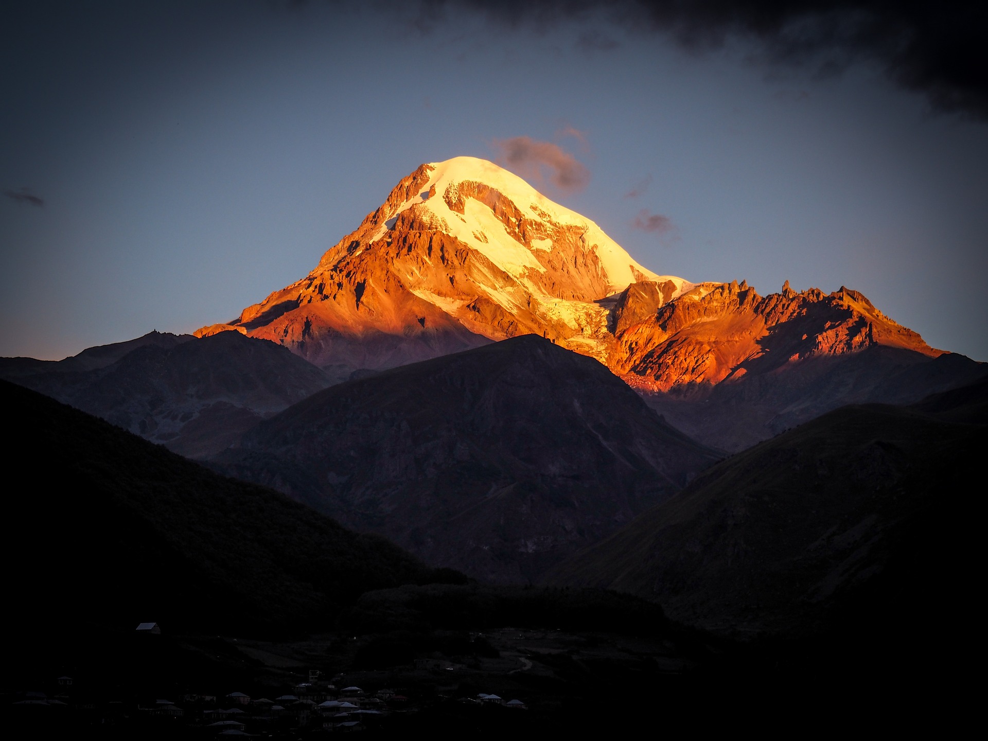 Kazbek - wyprawy górskie