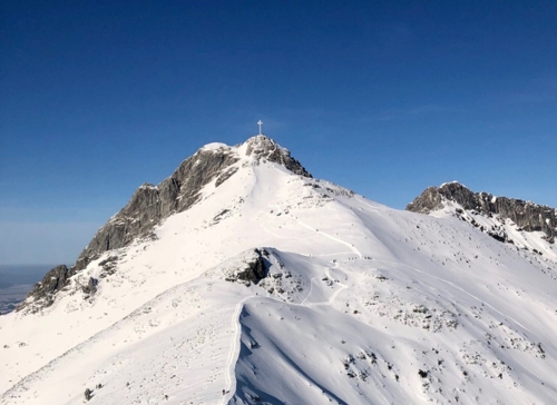 Giewont z Przełęczy Kondrackiej Giewont z Przełęczy Kondrackiej