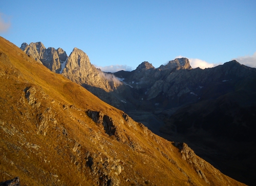 KAZBEK GRUZIŃSKA LEGENDA KAZBEK GRUZIŃSKA LEGENDA