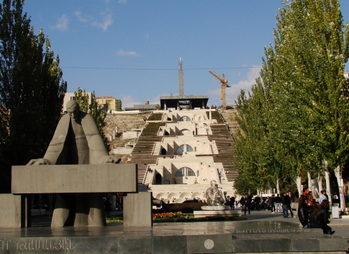 Armenia - Podróż z widokiem na Ararat