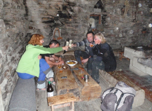 Mediuszowy nocleg w Szatili.