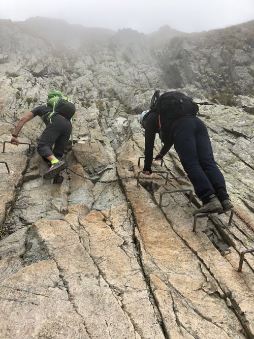 Via ferrata Czerwona Ławka. Najtrudniejszy szlak w Tatrach Wysokich? Wycieczka z Przewodnikiem Szlak na Czerwoną Ławkę