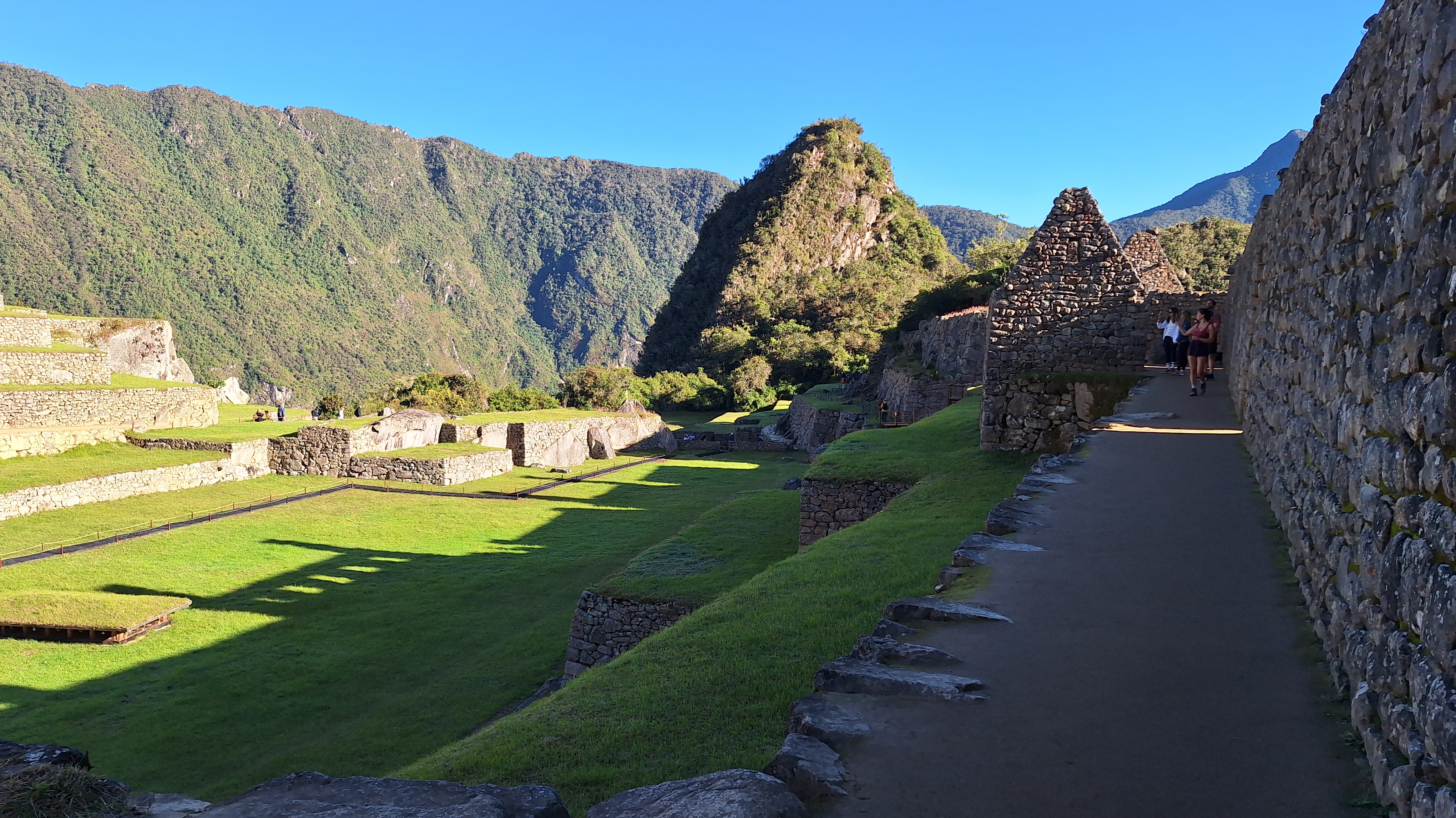 Machu_Picchu_i_Chachani